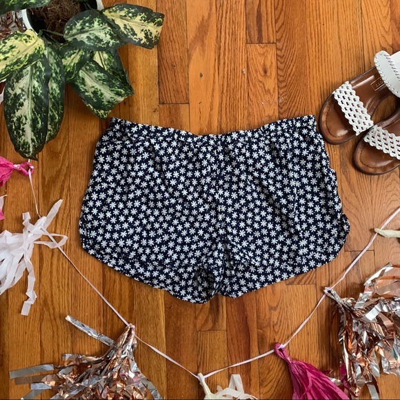 Madewell Pants - Madewell Daisy Shorts